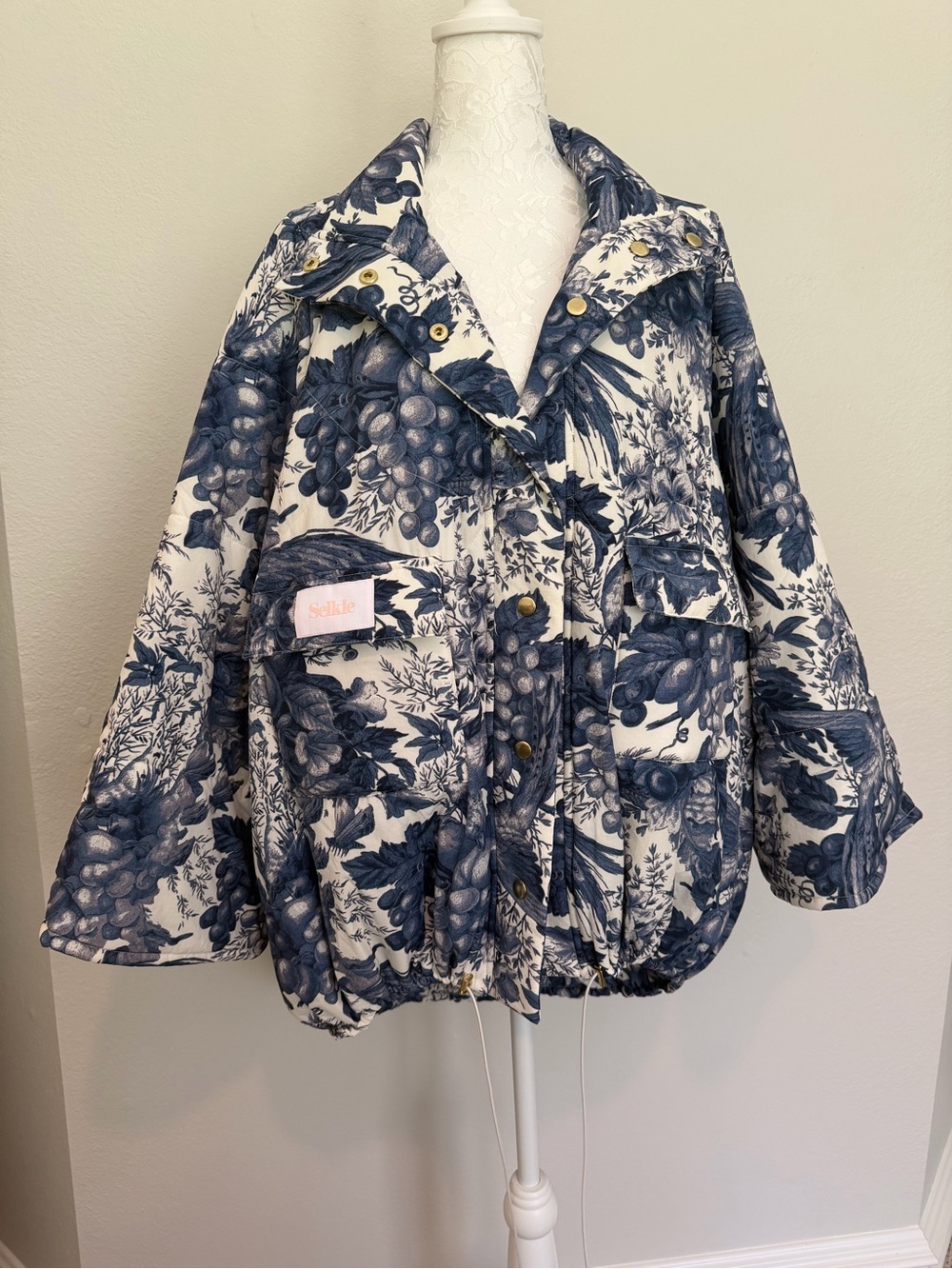 Selkie The Louie Toile Puffer Jacket Large